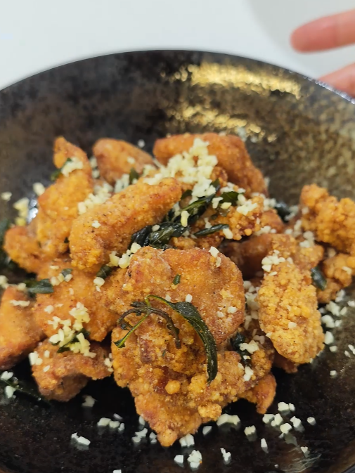 蒜香咸酥鸡 Garlicky Chicken Popcorns