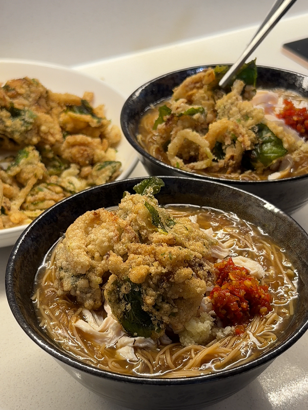 Oyster and Onion Fritters with Mee Sua